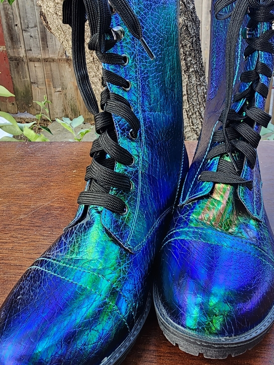 N.Y.L.A. Shoes - Vintage N.Y.L.A. Iridescent Metallic Oil Slick Combat Boots Blue Green [8]